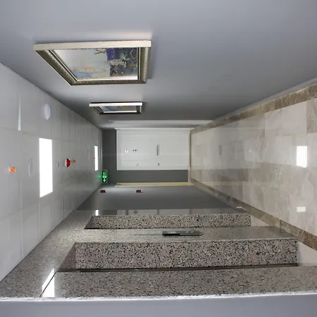 Skyport Ξενοδοχείο με διαμερίσματα 3*