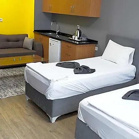 Apartmanhotel Skyport 3*